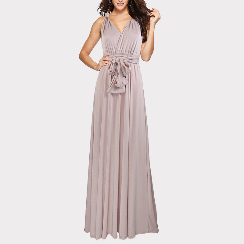 Rygløs kjole med bindestrop