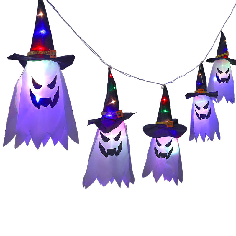 Hængende belyste heksehatte til Halloween