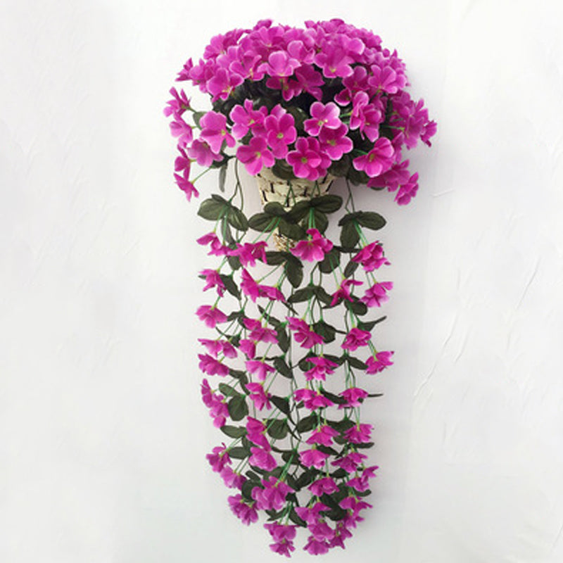 Kunstig blomsterkurv til ophængning