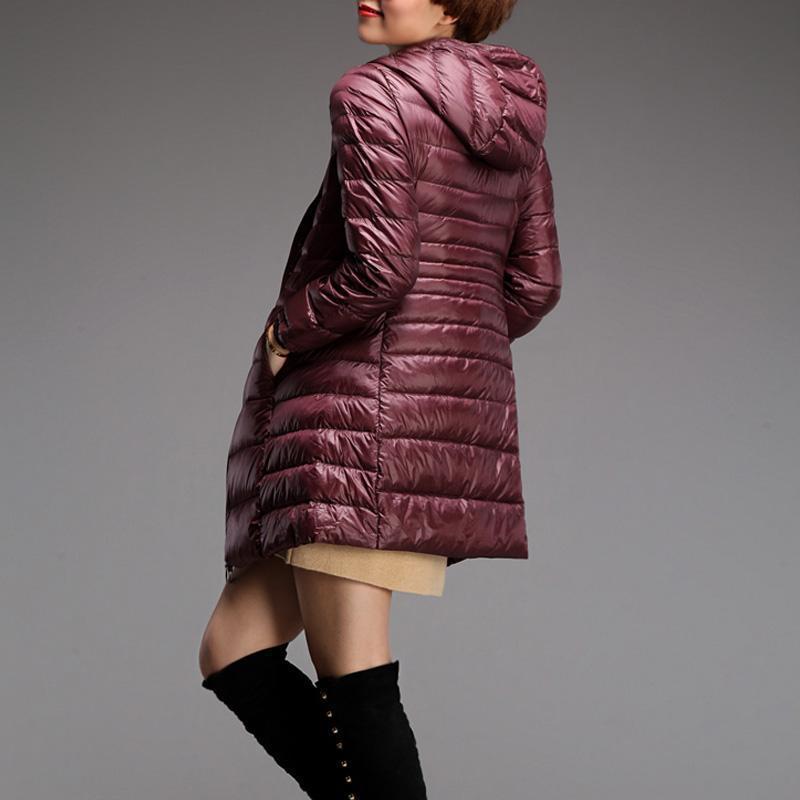 Letvægts mellemlang jakke til kvinder