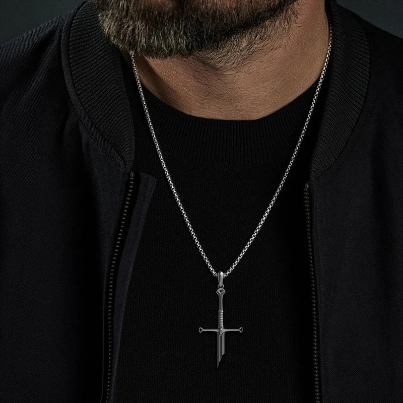 Sølvbelagt knækket sværd vedhæng