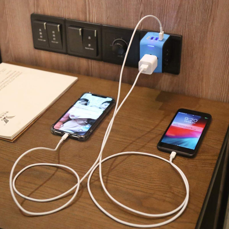 Smart universal rejseadapter med spændingskonvertering