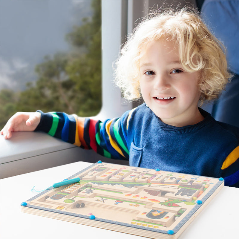 Labyrint med magnetiske farver og tal