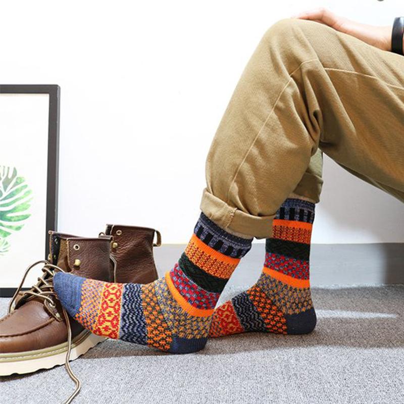 Retro etniske sokker til mænd（5 par）