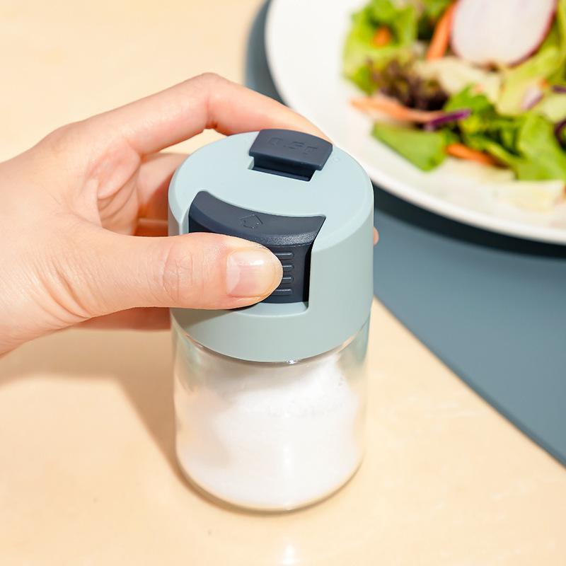 Saltbeholder med mængdekontrol