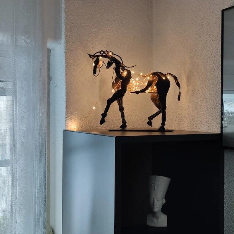 Adonis-Hesteskulptur