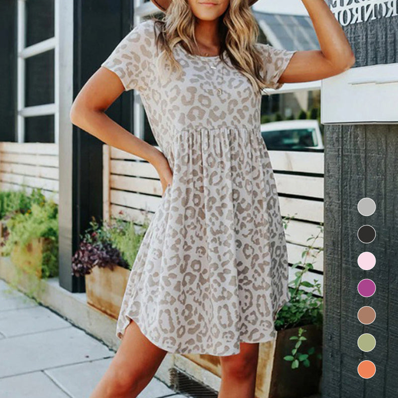 Kjole med rund hals med leopardprint