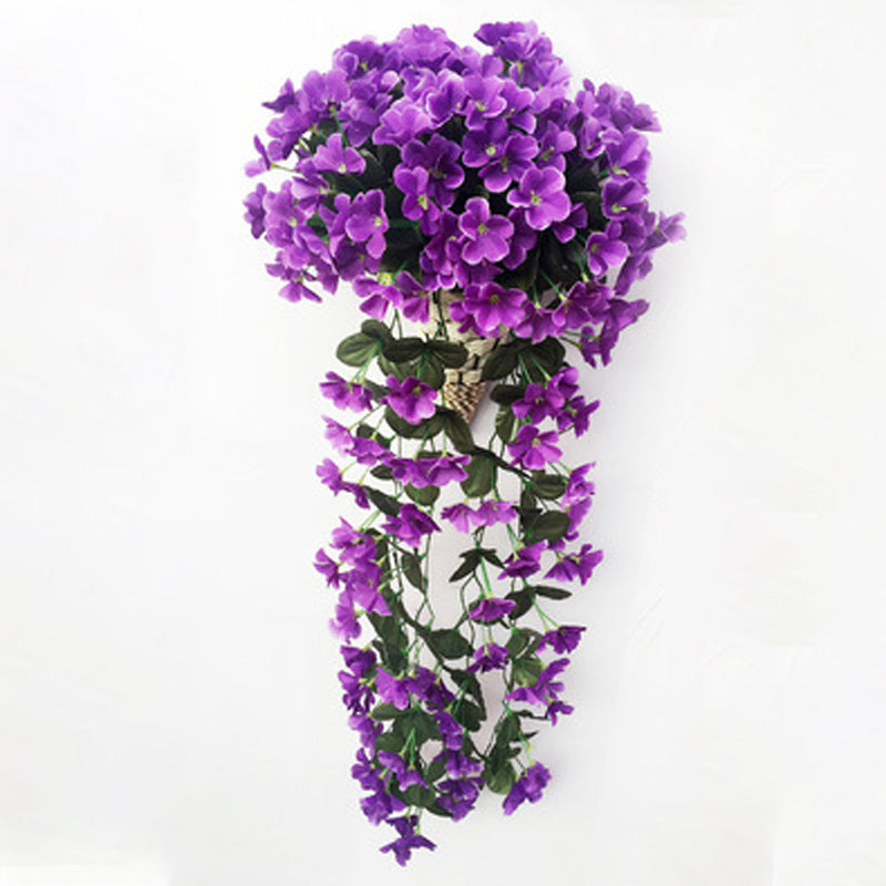 Kunstig blomsterkurv til ophængning